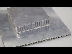 너비 1250mm 알루미늄 꿀집 잎 방화성 PVDF 코팅